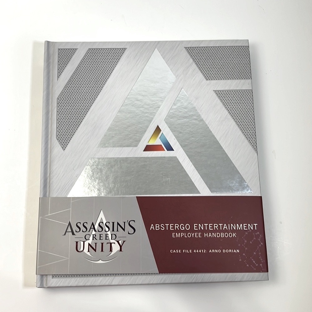 Assassin’s Creed Unity Abstergo Entertainment Employee Handbook Hardcove…